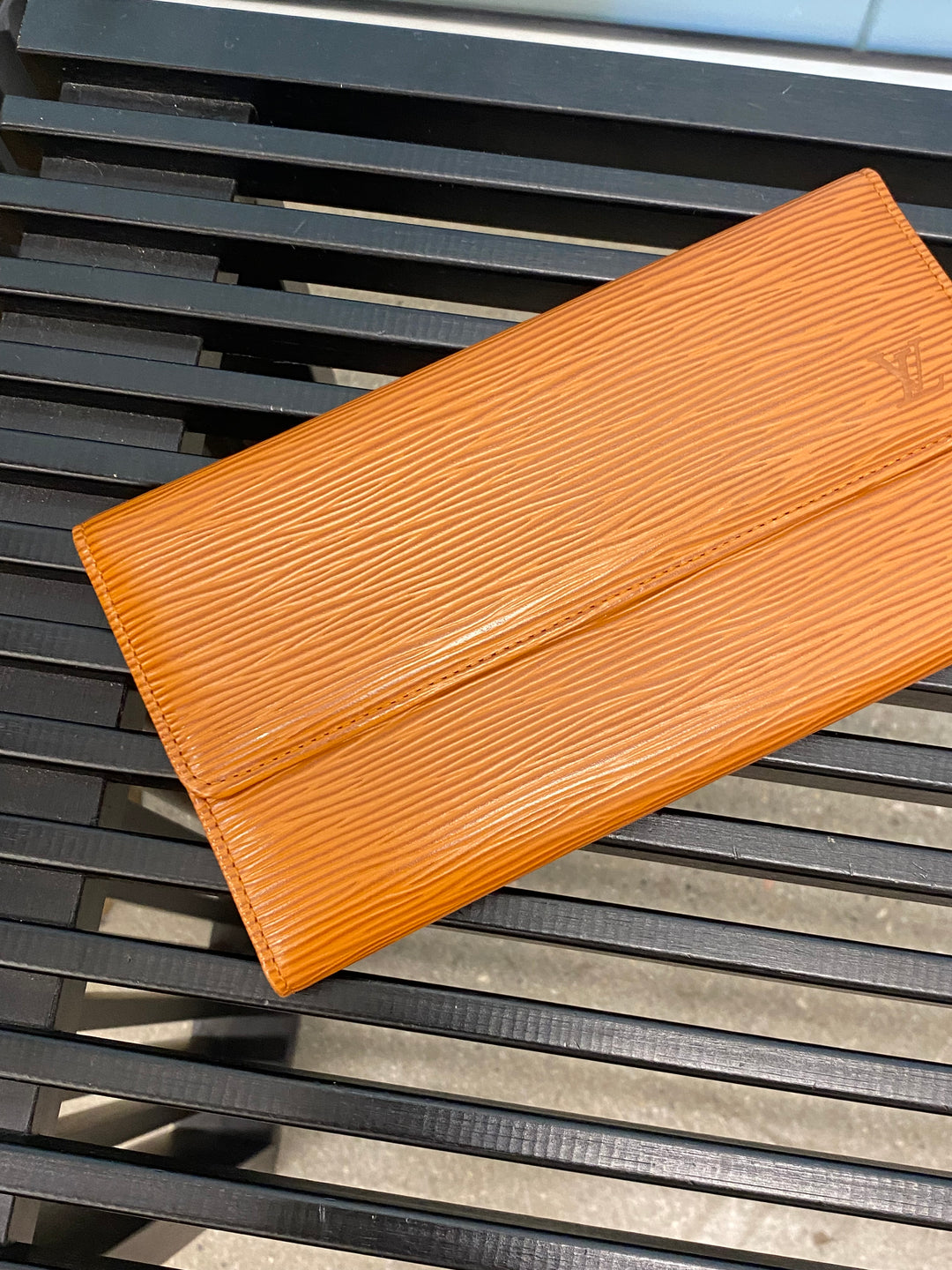 Louis Vuitton Cedar Epi International Long Wallet (9836)