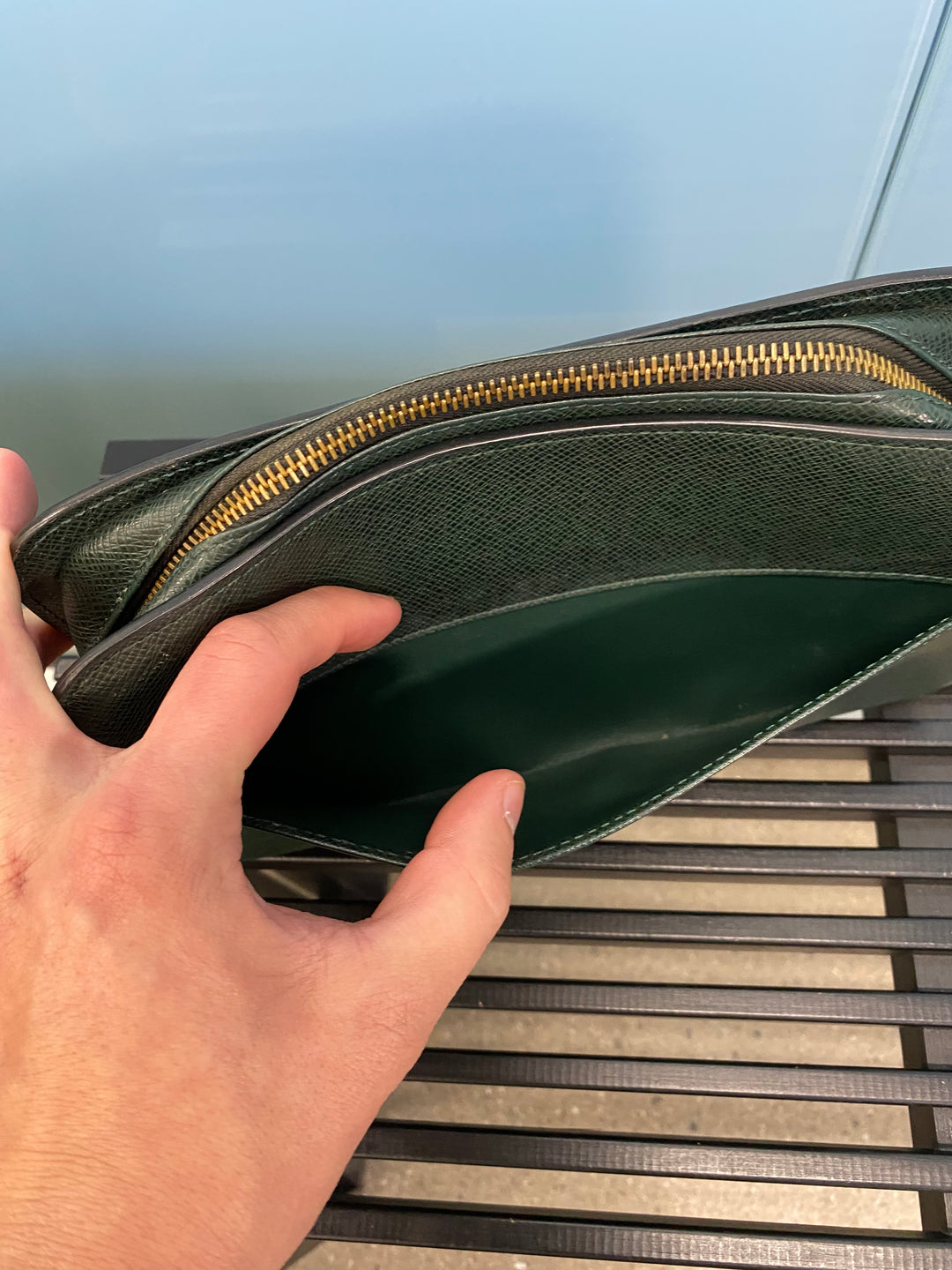 Louis Vuitton Green Taiga Leather Baikal Pouch (7581)