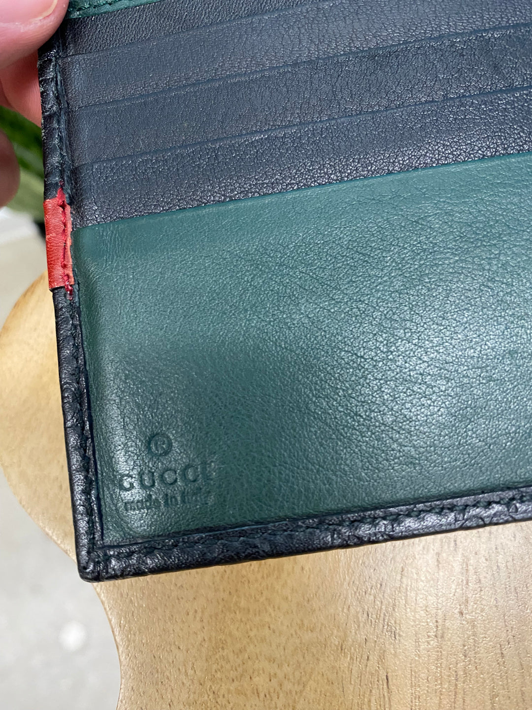 Gucci Black Micro Guccissima Billfold Wallet (3665)