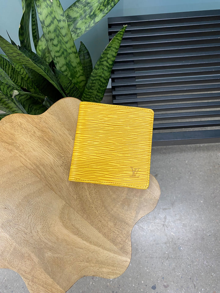 Louis Vuitton Yellow Epi Billfold Wallet (3542)