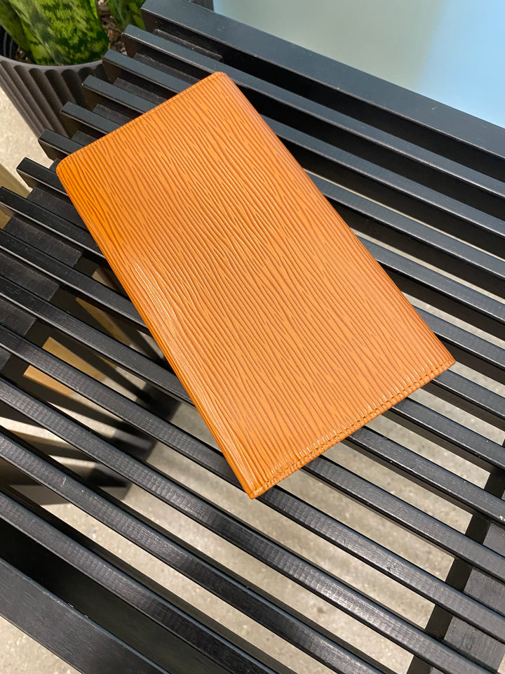 Louis Vuitton Cedar Epi International Long Wallet (9836)