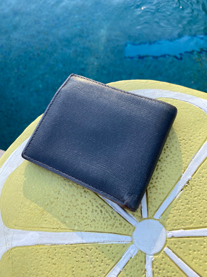 Gucci Grey Leather Billfold Wallet (3697)