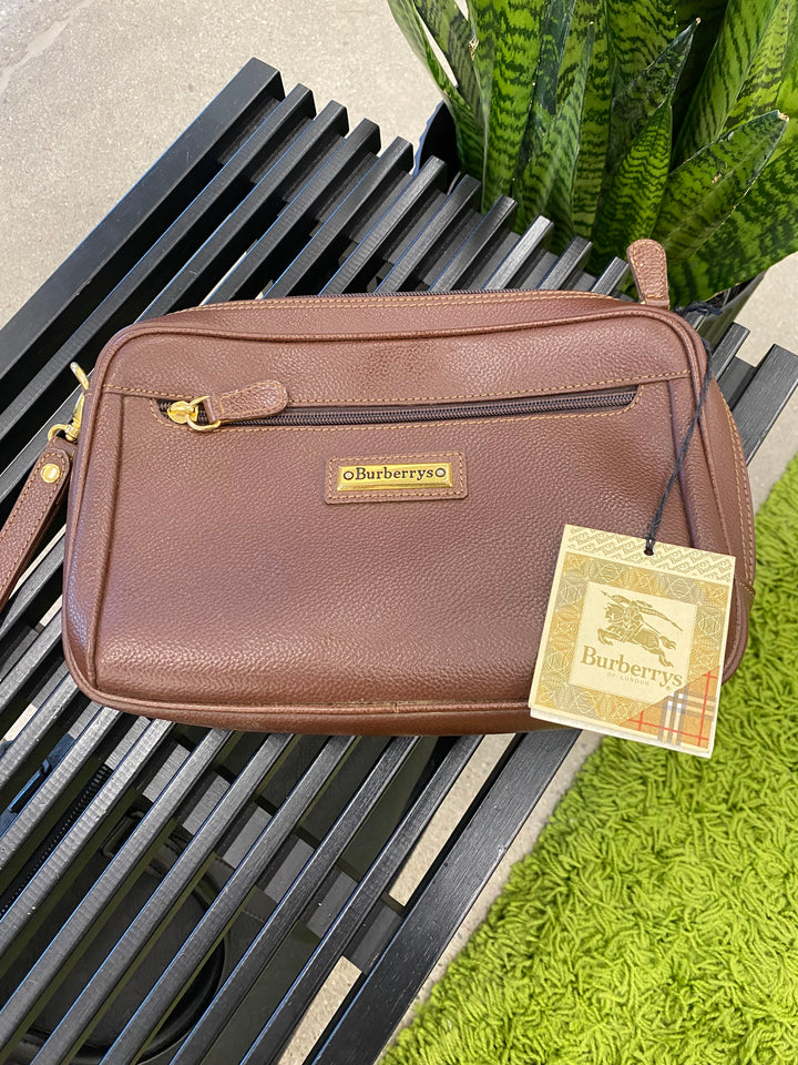 Burberry Brown Pebbled Leather Toiletry Pouch (9584)