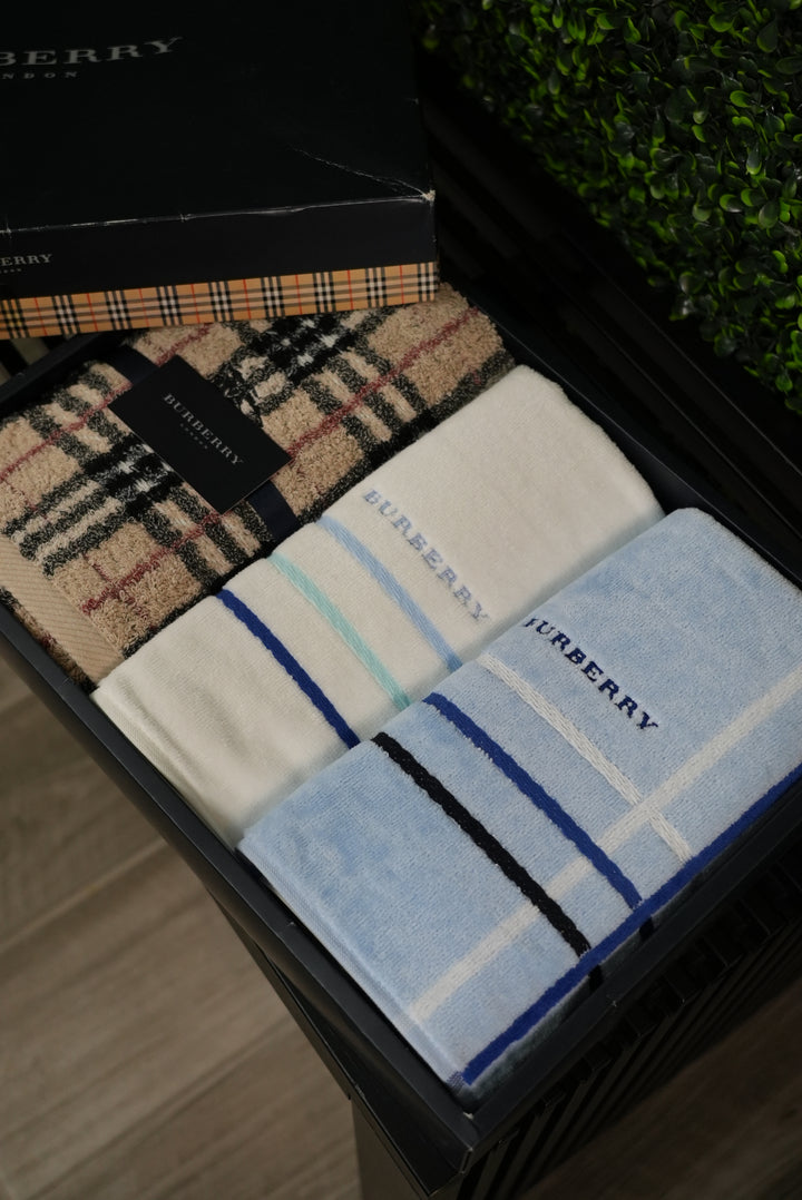 Burberry Towel Set - 3 Pack (221)