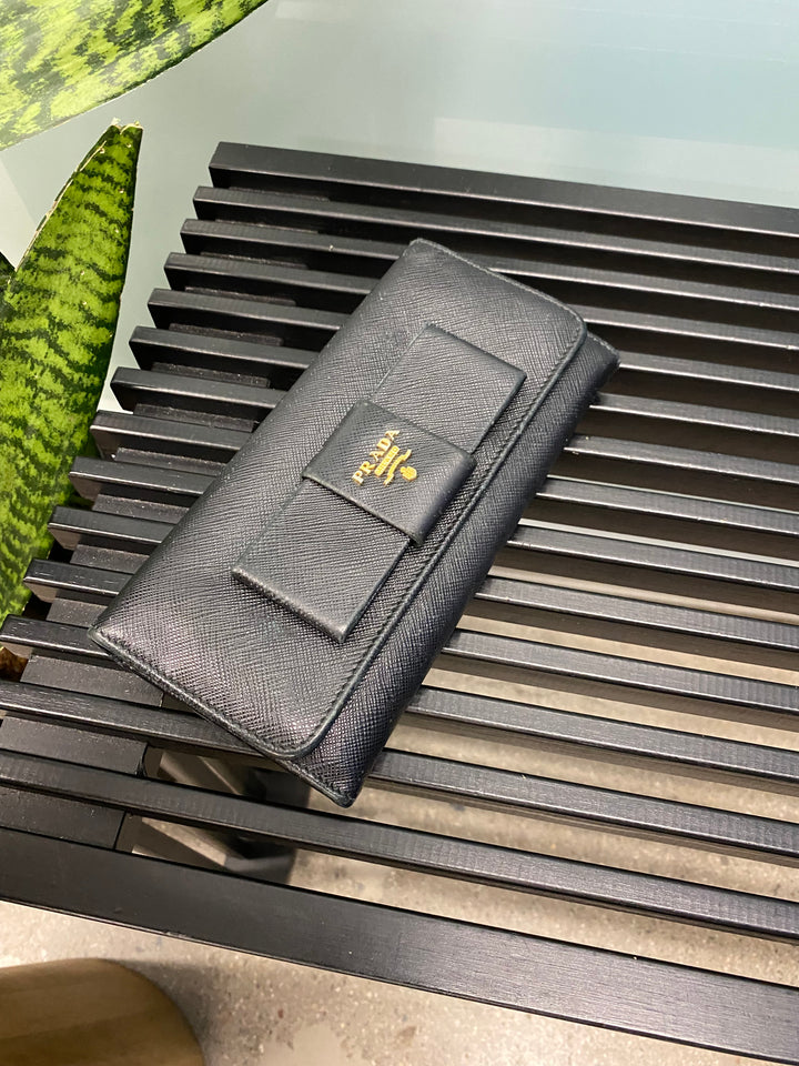 Prada Black Saffiano Bow Long Wallet (8099)