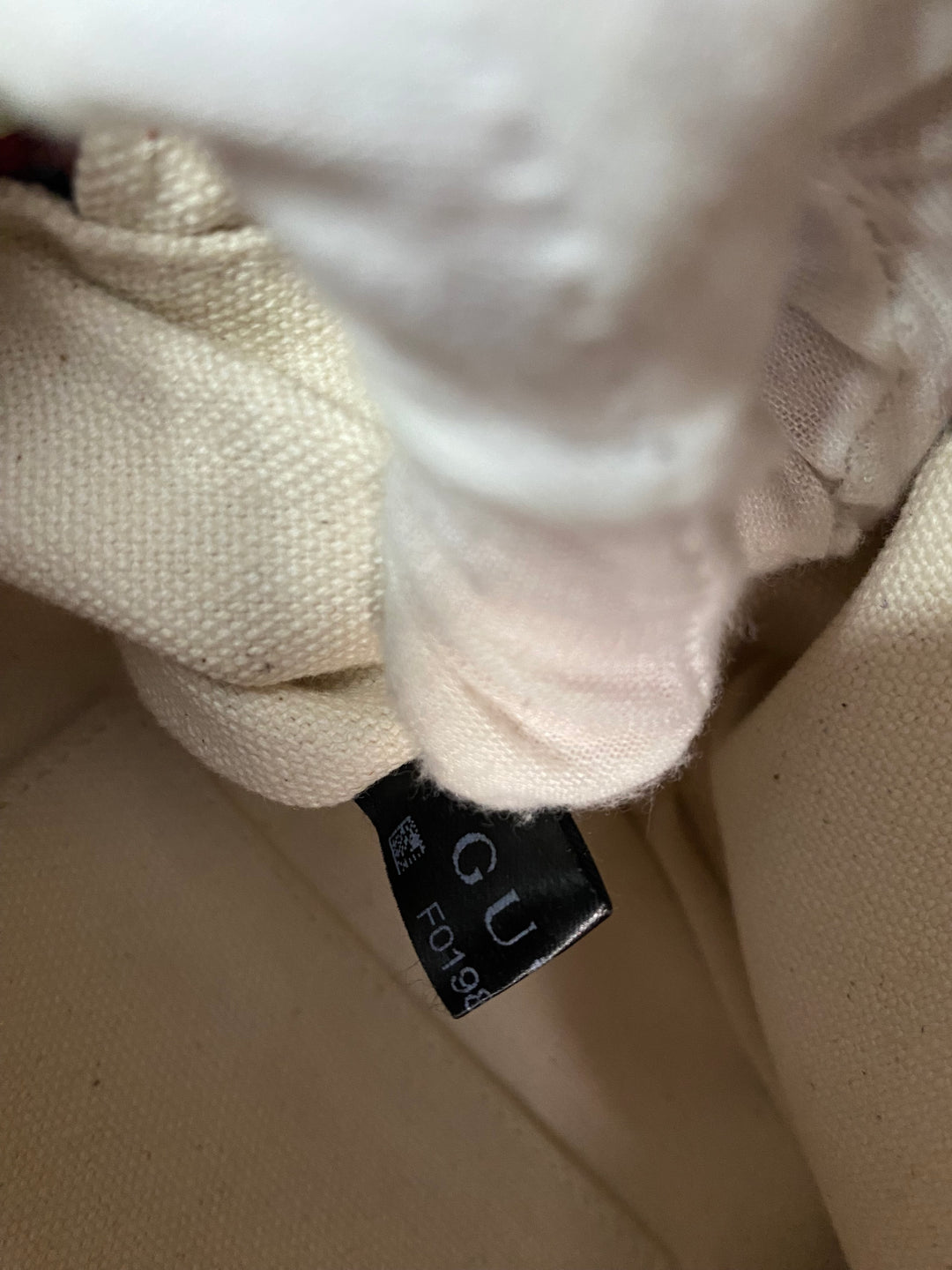 Gucci Red Pebbled Leather Soho Chain Backpack (0969)