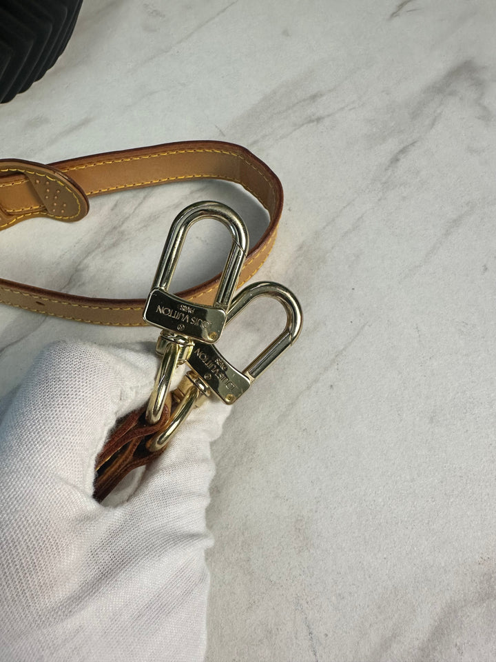 Louis Vuitton Vachetta Bandouliere Strap (0692)