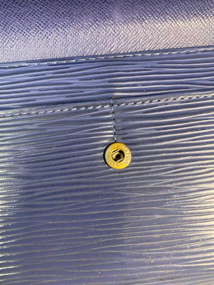 Louis Vuitton Blue Epi Long Wallet (8871)