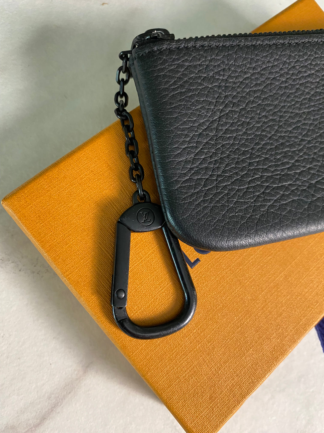 Louis Vuitton Black Aerogram Key Pouch (7435)