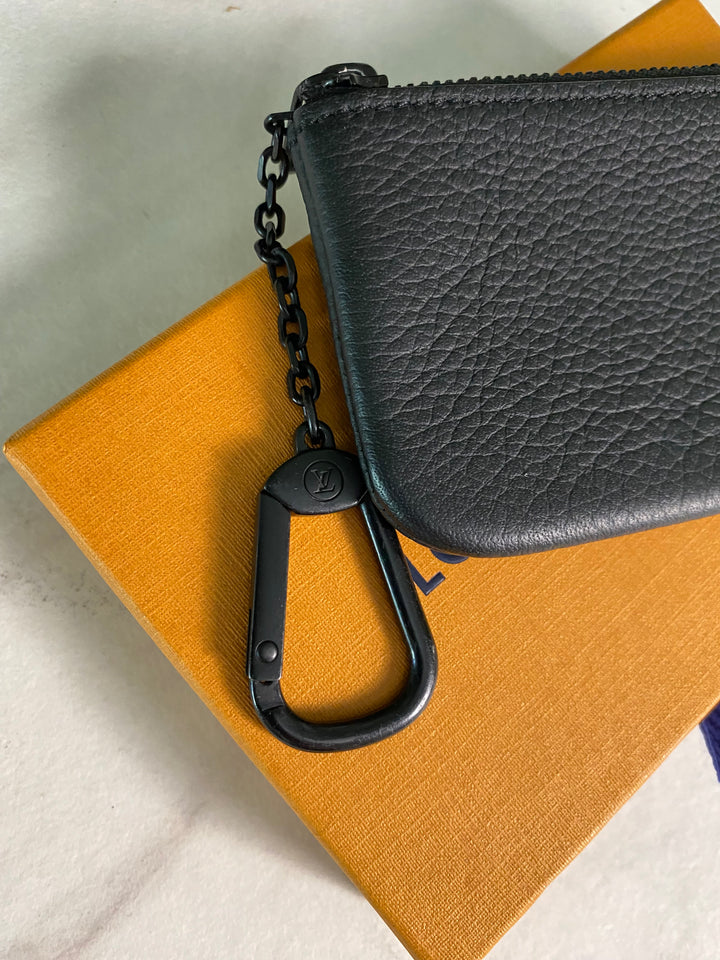 Louis Vuitton Black Aerogram Key Pouch (7435)