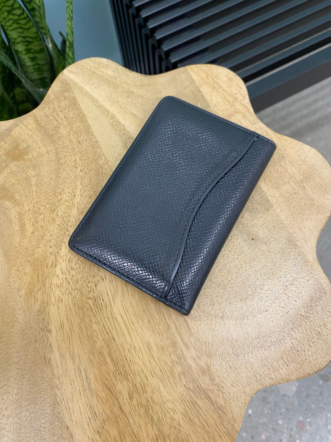 Louis Vuitton Black Taiga Leather Pocket Organizer (3821)