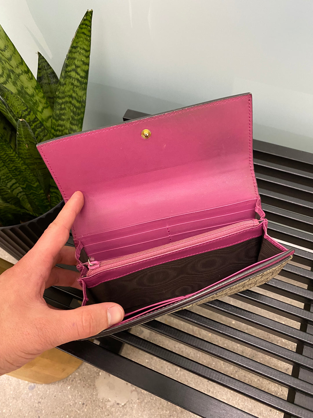 Gucci GG Supreme and Red Leather Long Wallet (4900)