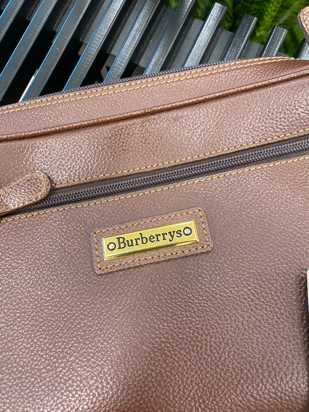 Burberry Brown Pebbled Leather Toiletry Pouch (9584)