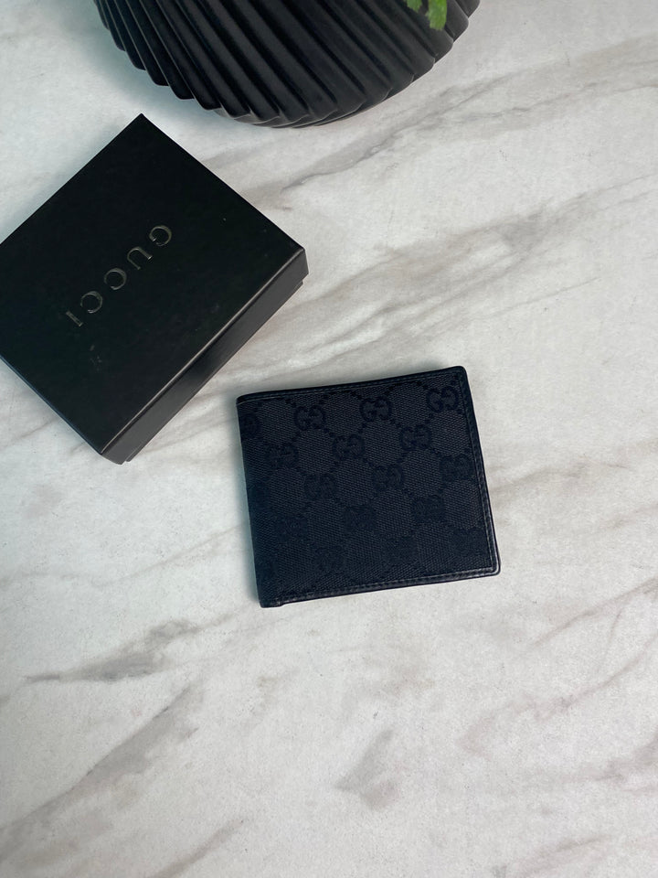 Gucci Black GG Canvas Billfold Wallet (4910)
