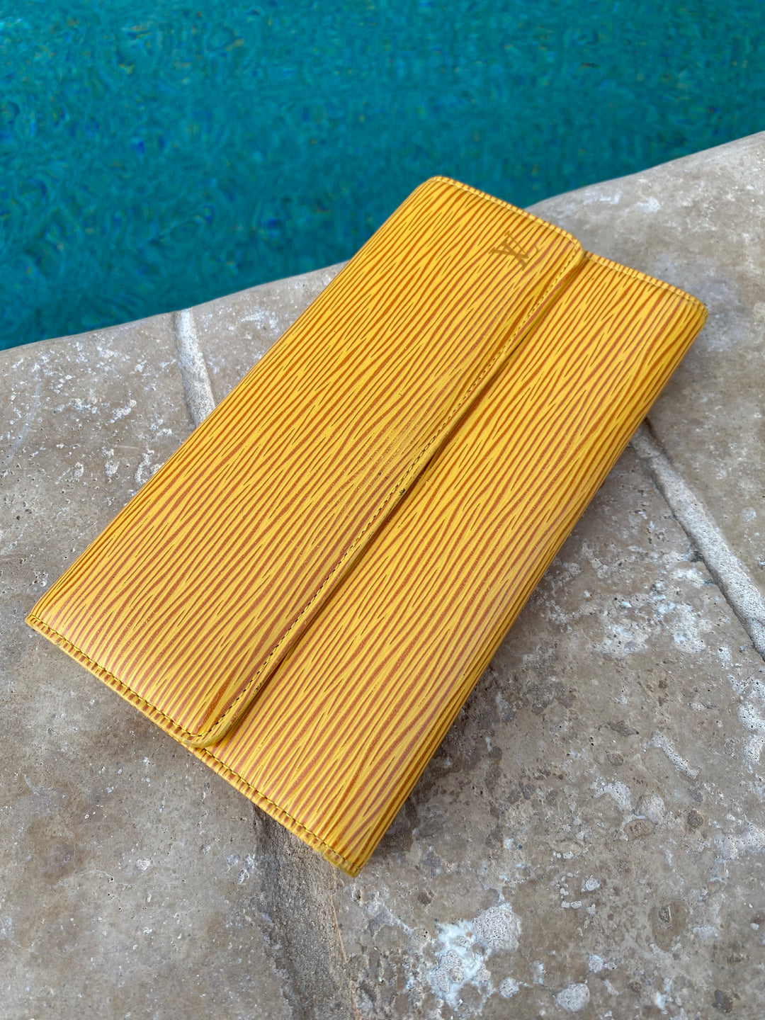 Louis Vuitton Yellow Epi International Long Wallet (9148)