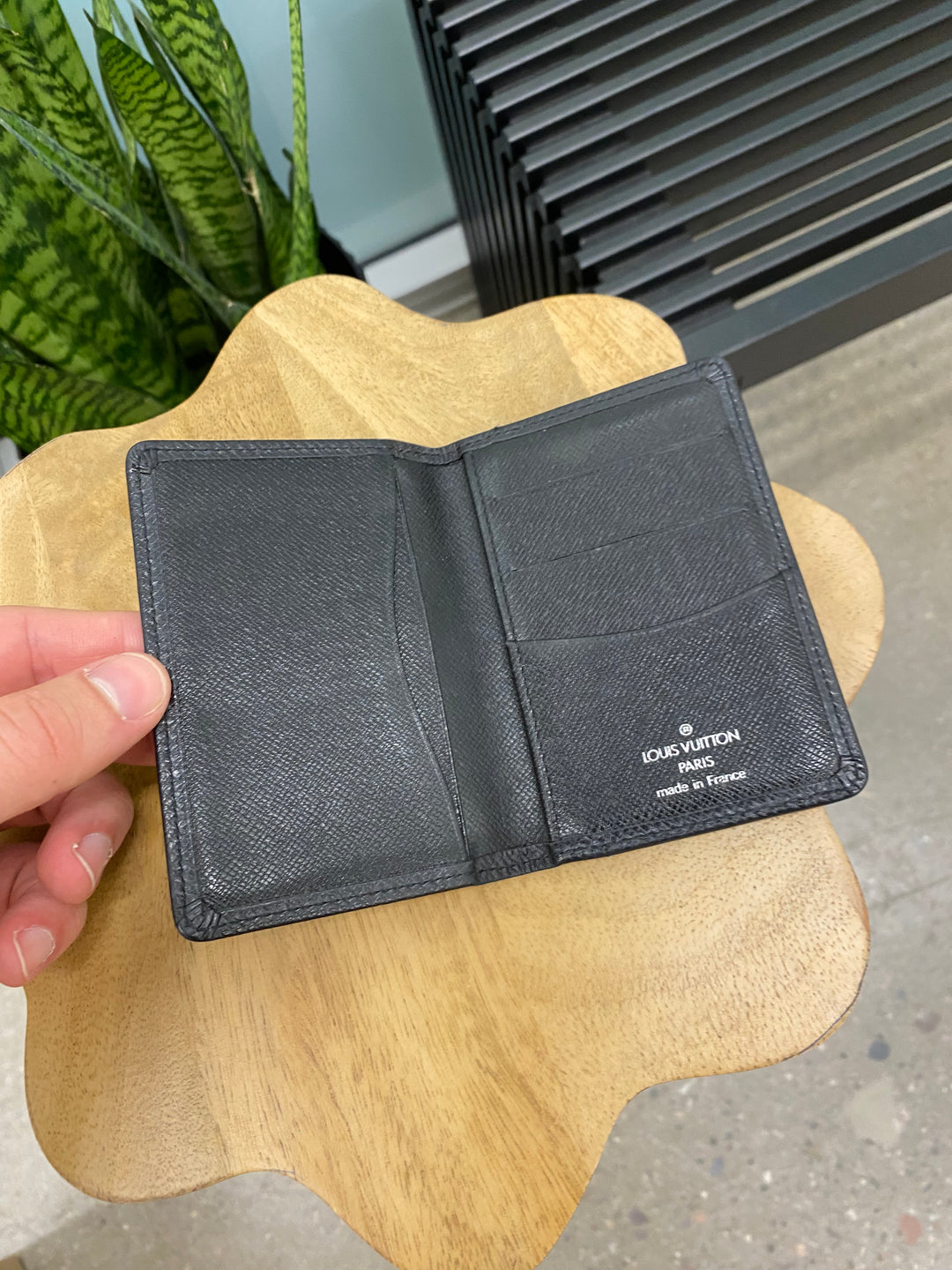 Louis Vuitton Black Taiga Leather Pocket Organizer (3821)