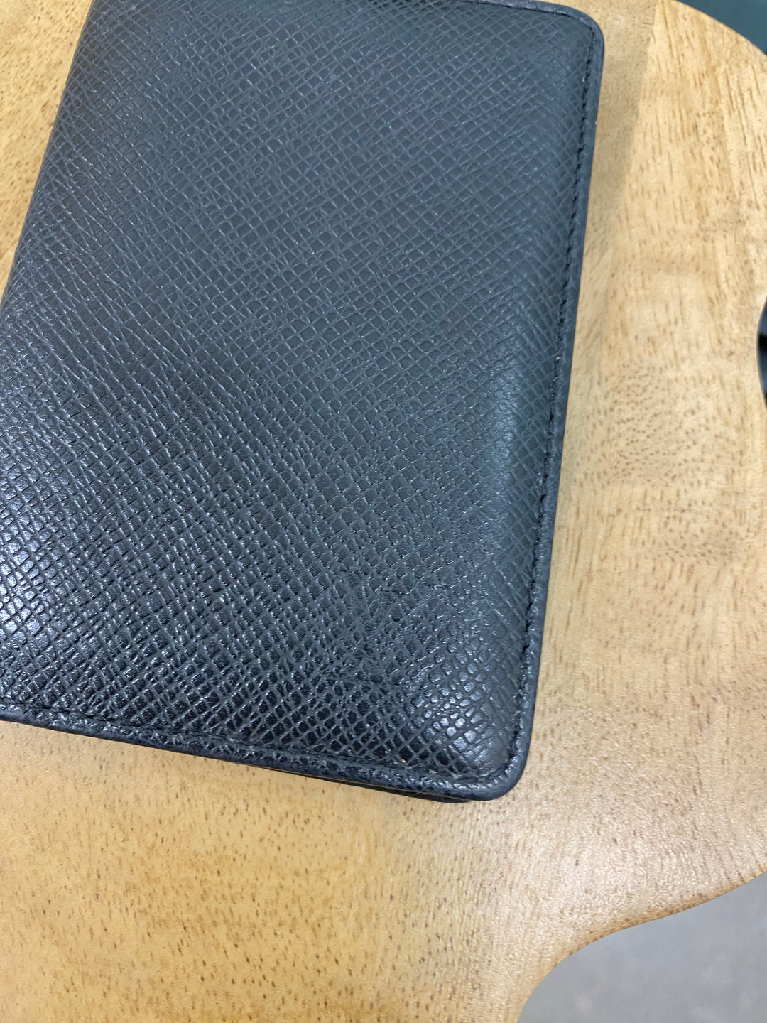 Louis Vuitton Black Taiga Leather Pocket Organizer (0199)