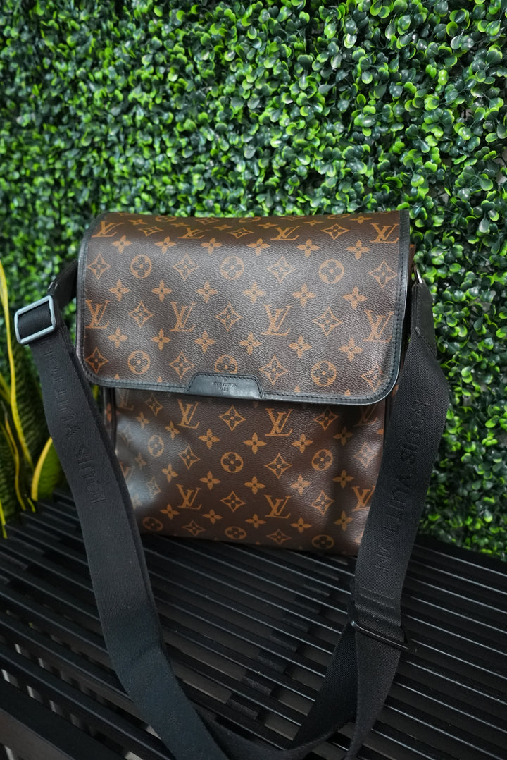 Louis Vuitton Macassar bus shoulder bag