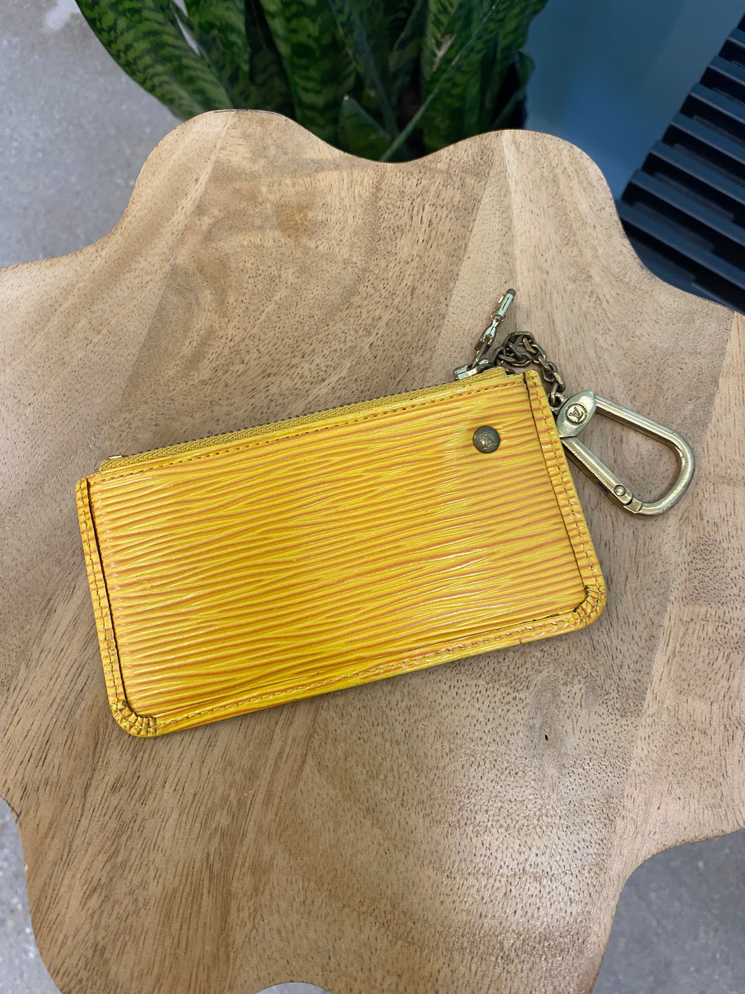 Louis Vuitton Yellow Epi Key Cles (2267)