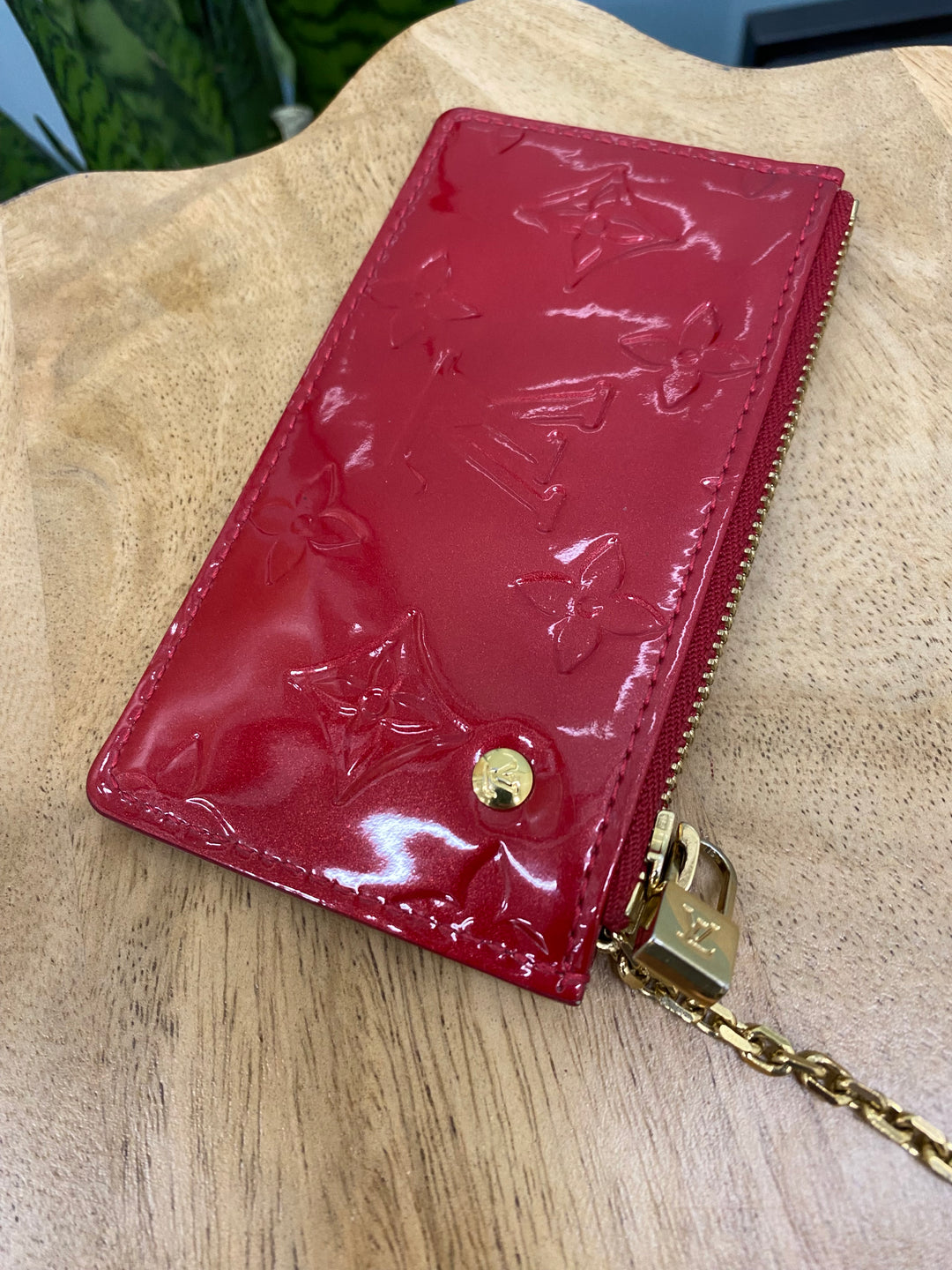 Louis Vuitton Red Vernis Key Cles (0075)