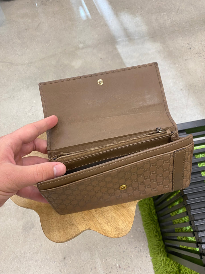 Gucci Brown Micro Guccissima Buckle Long Wallet (0380)