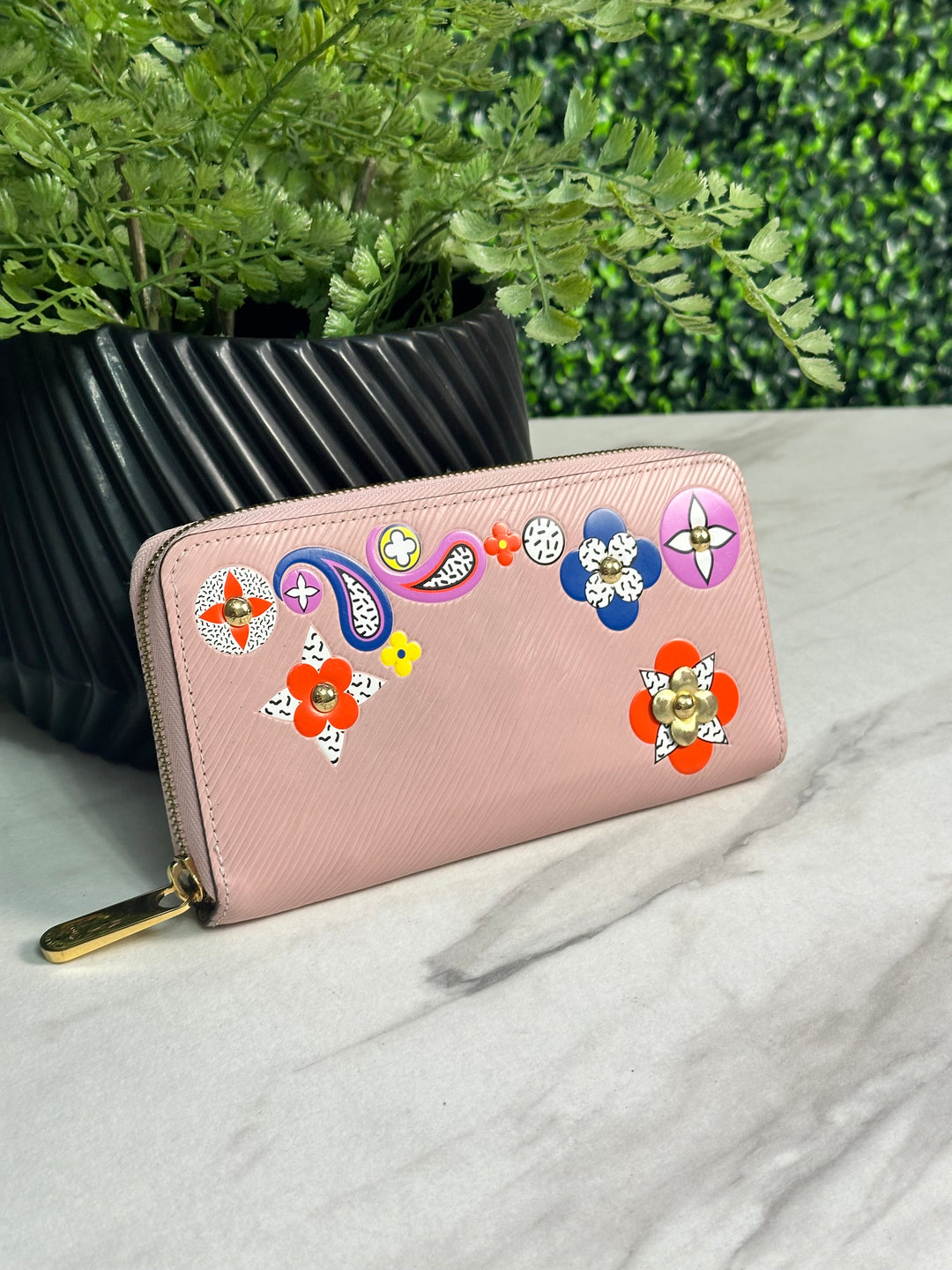 Louis Vuitton Rose Ballerine Epi Floral Zippy Wallet (808)