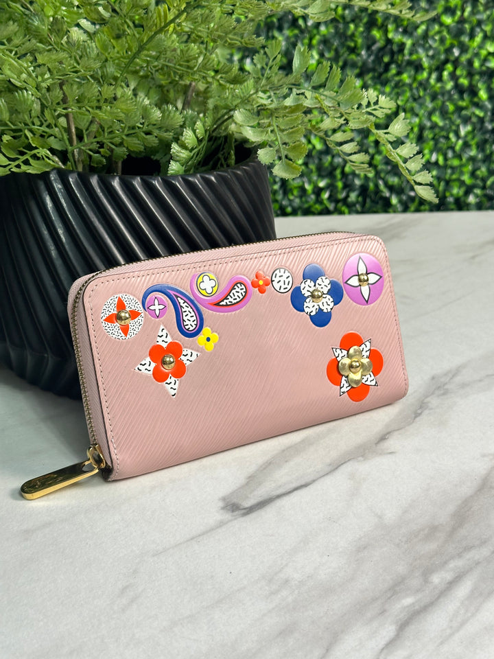 Louis Vuitton Rose Ballerine Epi Floral Zippy Wallet (808)