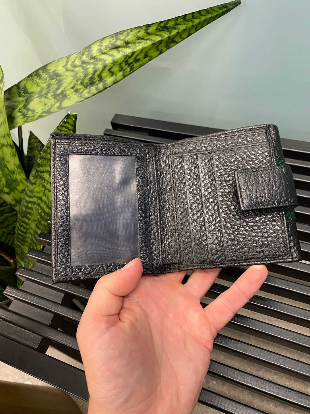 Gucci Black Leather Sherry Line Interlocking GG Compact Wallet (8380)