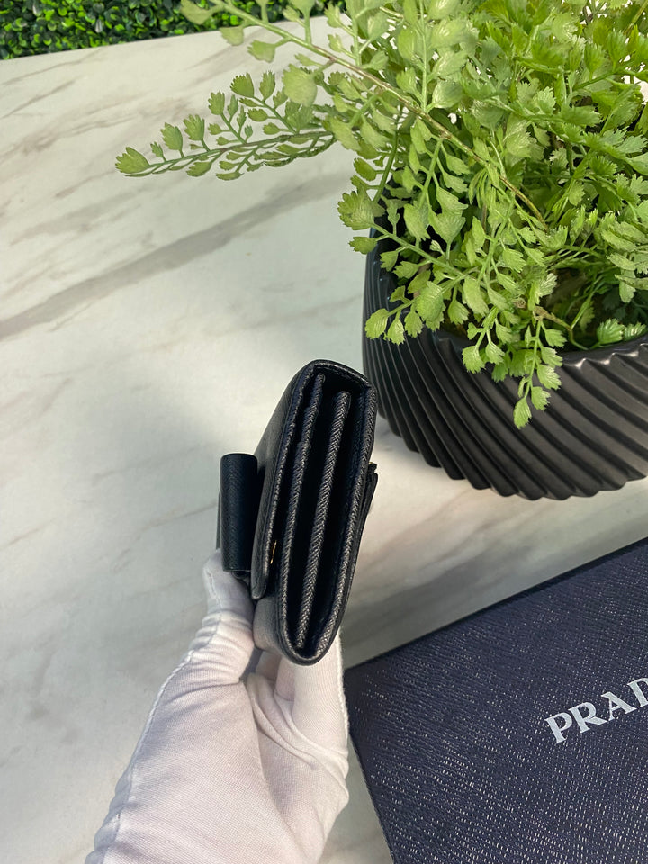Prada Black Saffiano Bow Long Wallet (9585)