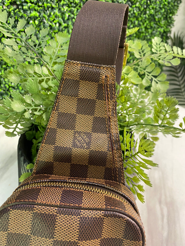 Louis Vuitton Damier Ebene Geronimos Sling (2378)