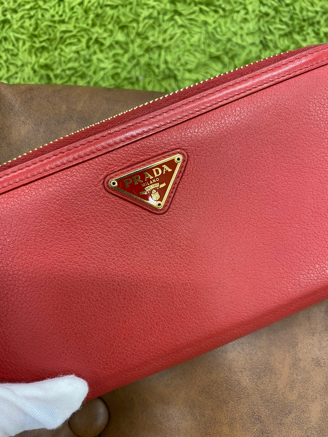 Prada Red Leather Zippy Wallet (2391)
