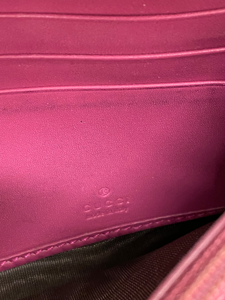 Gucci GG Supreme and Red Leather Long Wallet (4900)