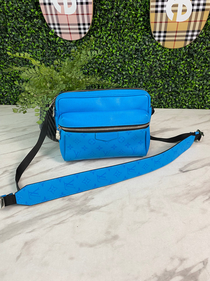 Louis Vuitton Blue Taigarama Outdoor Messenger Bag (2880)