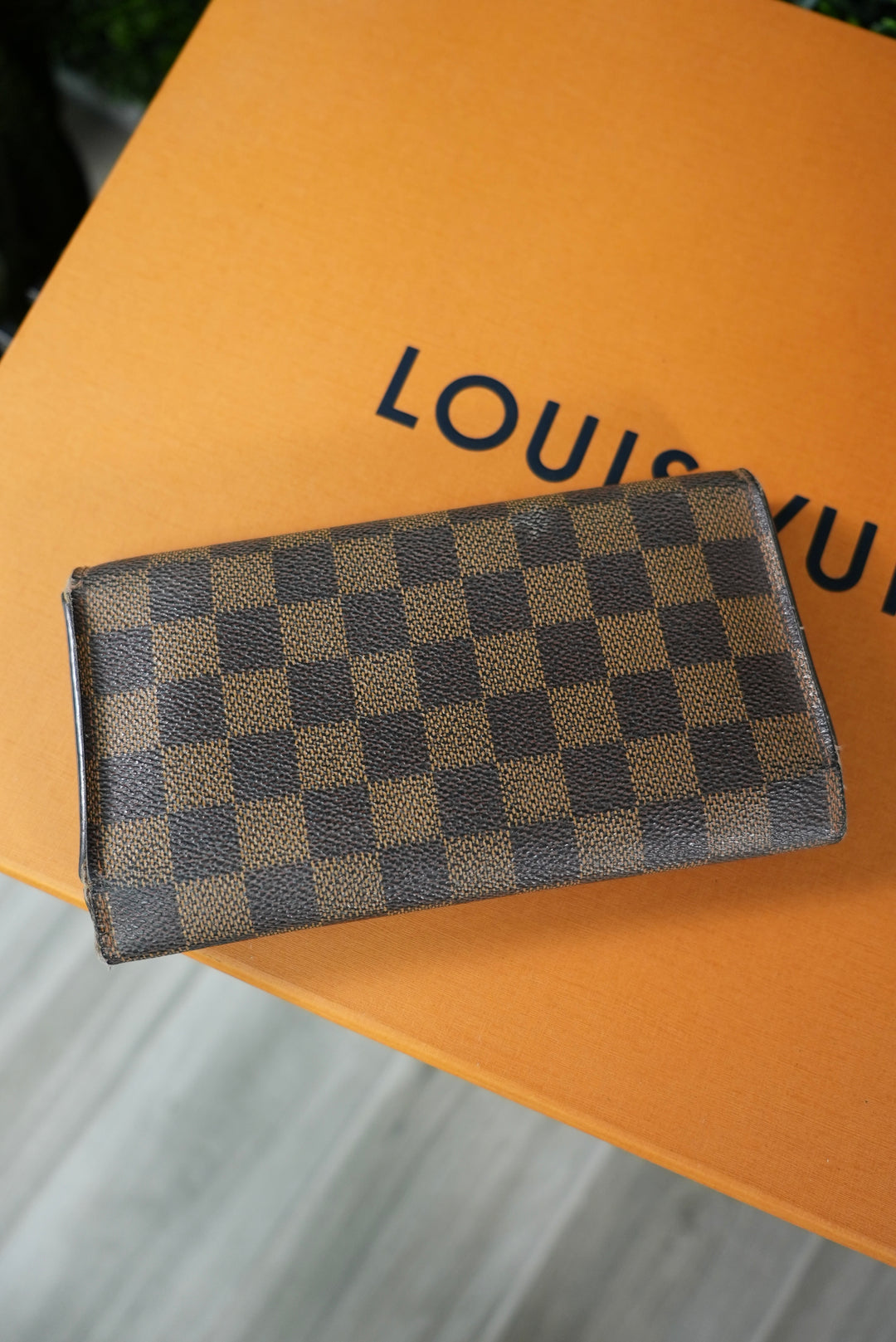 Louis Vuitton Damier Ebene International Wallet