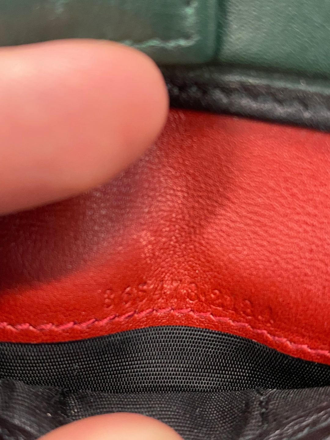 Gucci Black Micro Guccissima Billfold Wallet (3665)