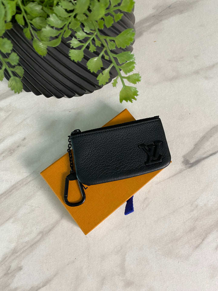 Louis Vuitton Black Aerogram Key Pouch (7435)