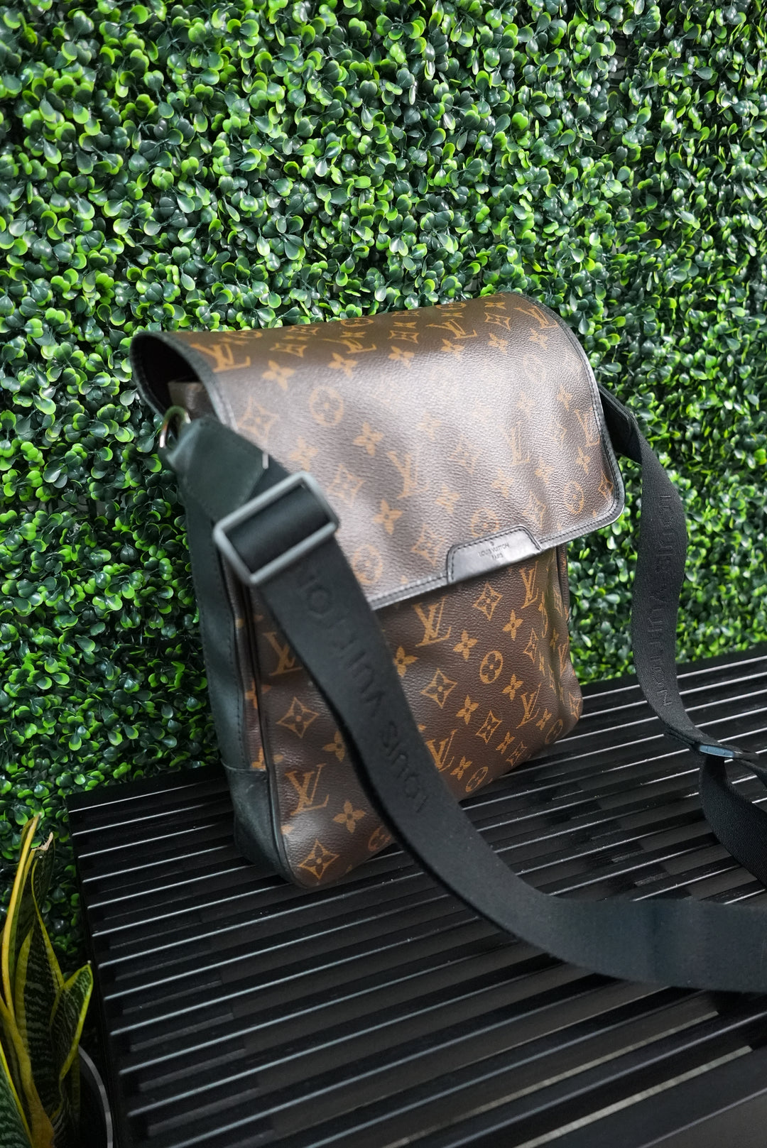 Louis Vuitton Macassar bus shoulder bag