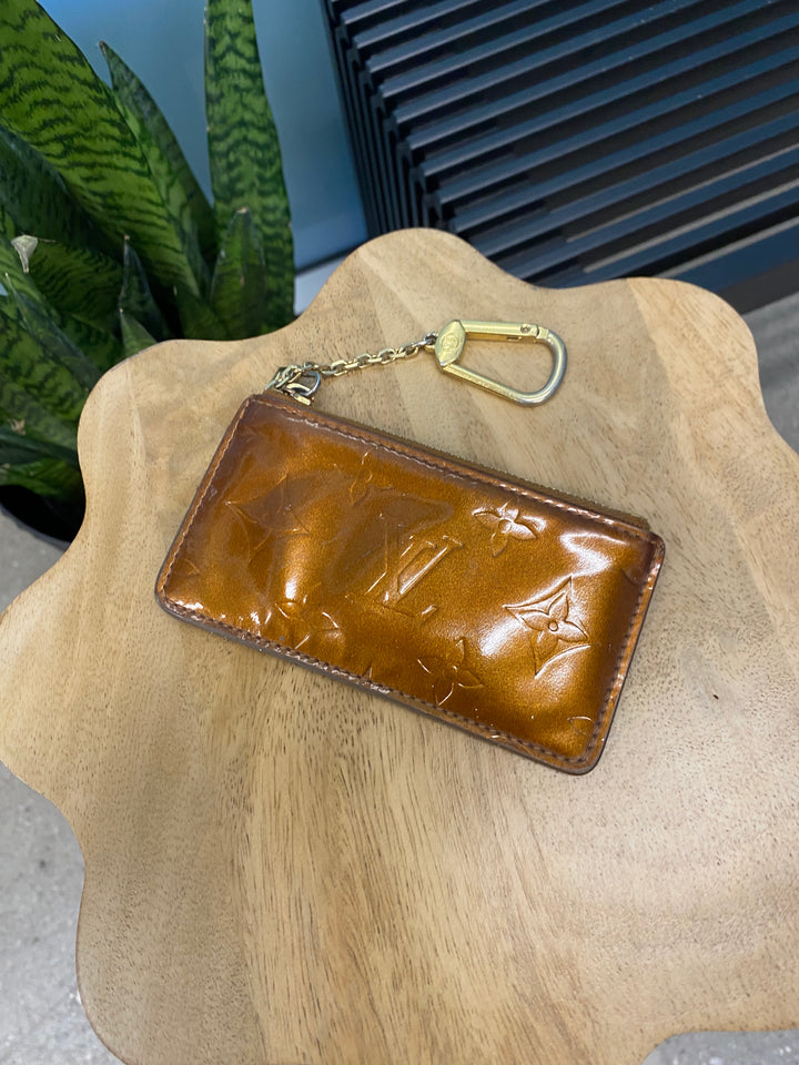 Louis Vuitton Bronze Vernis Key Cles (7871)