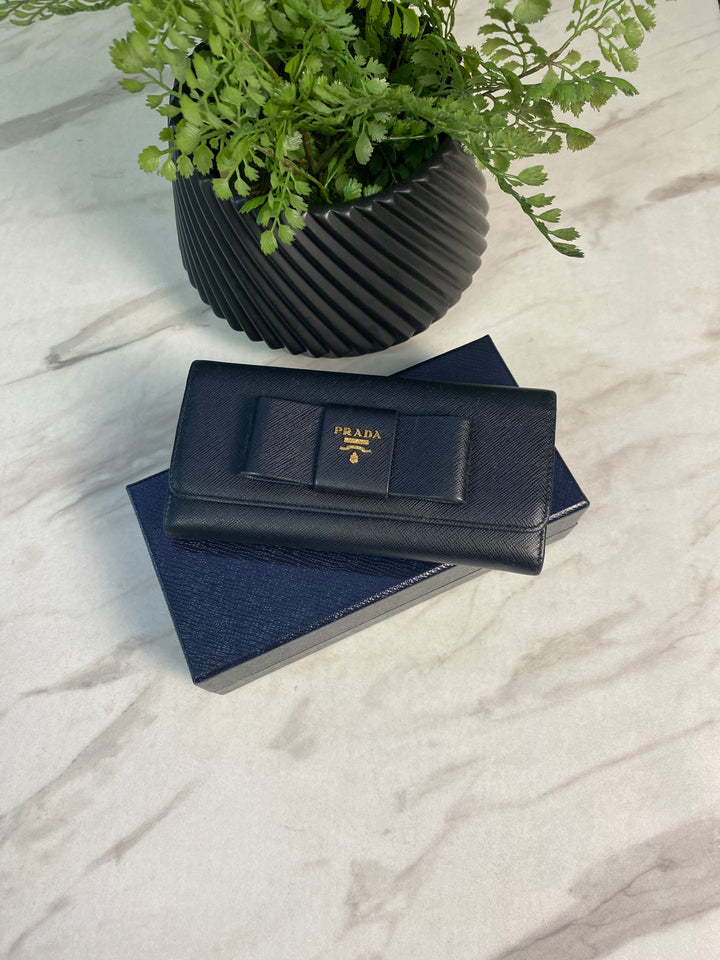 Prada Black Saffiano Bow Long Wallet (9585)