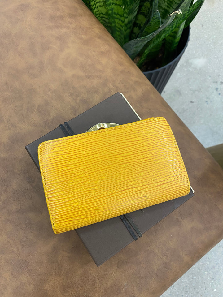 Louis Vuitton Yellow Epi French Wallet (9476)