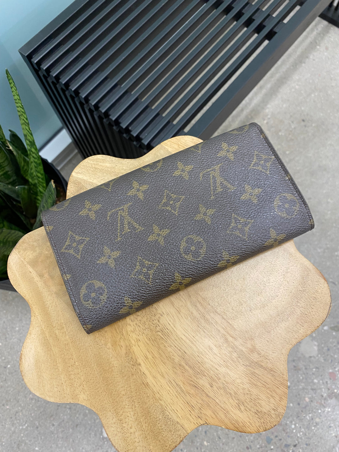 Louis Vuitton Monogram International Long Wallet (3297)