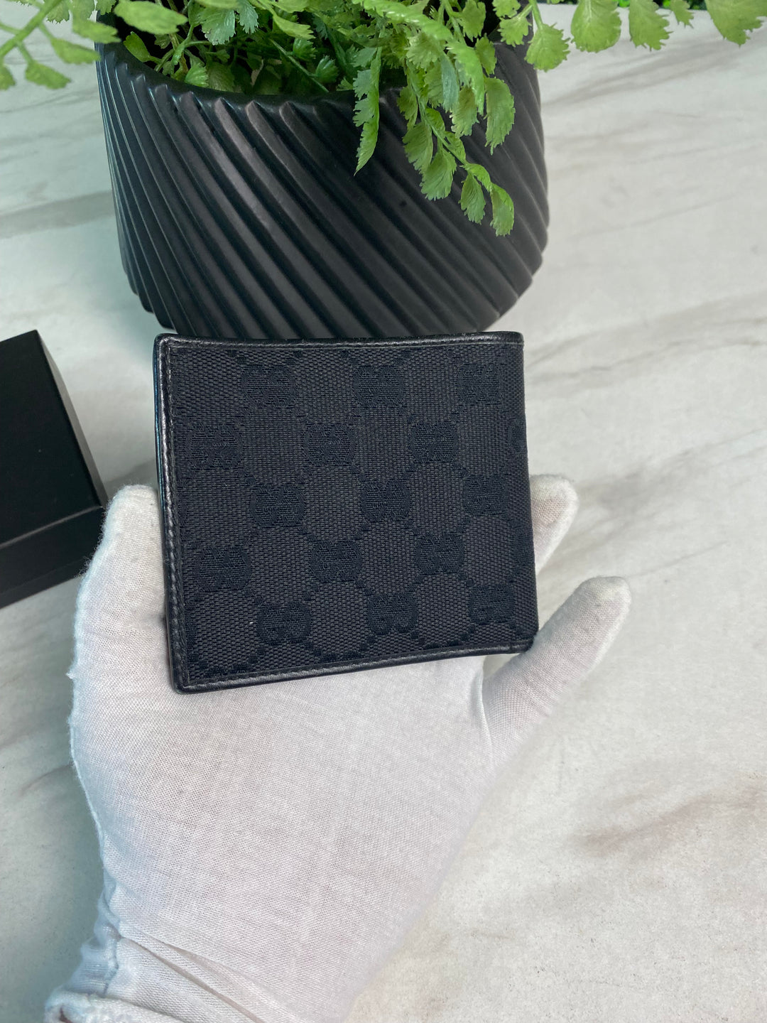 Gucci Black GG Canvas Billfold Wallet (4910)