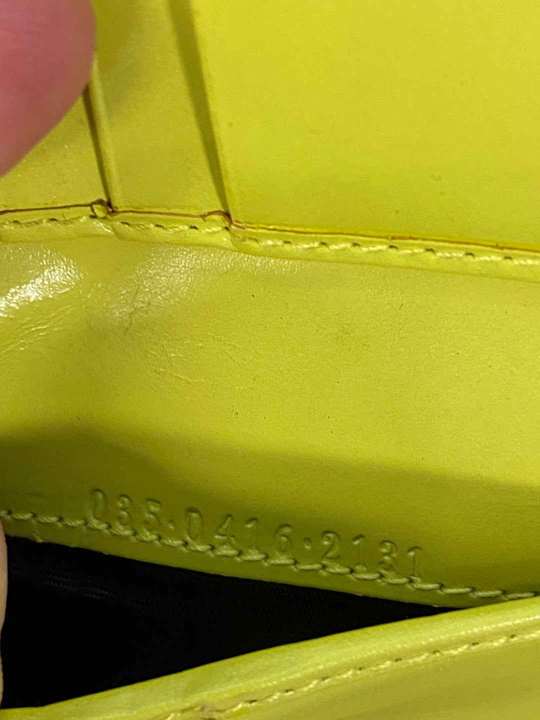 Gucci Neon GG Canvas Jackie Compact Wallet (1812)