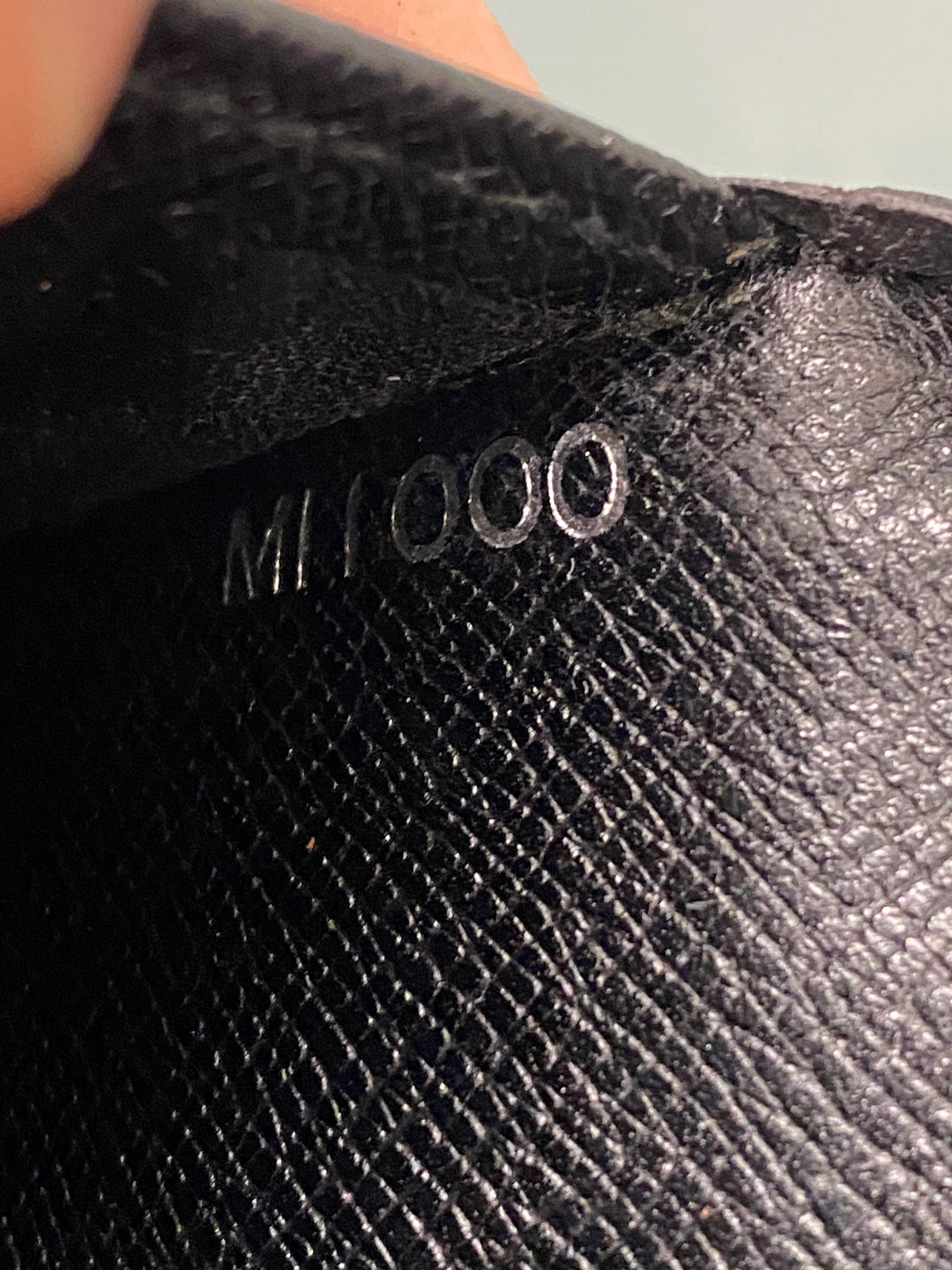 Louis Vuitton Black Taiga Leather Pocket Organizer (3821)