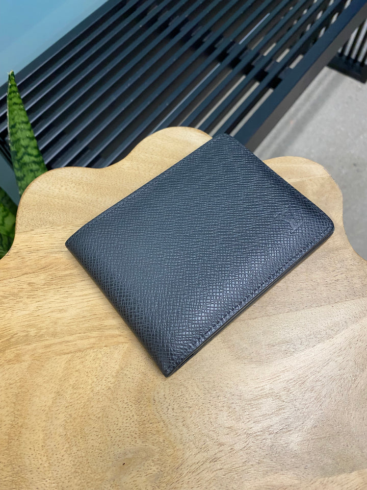Louis Vuitton Black Taiga Leather Billfold Wallet (4118)