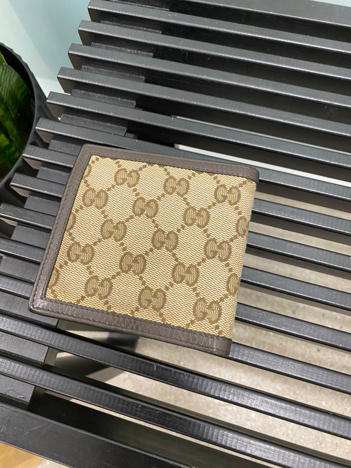 Gucci GG Canvas Billfold Wallet (3679)