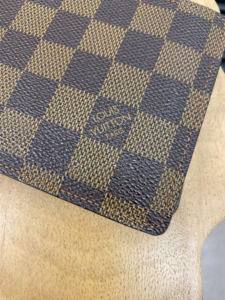 Louis Vuitton Damier Ebene Billfold Wallet (7142)