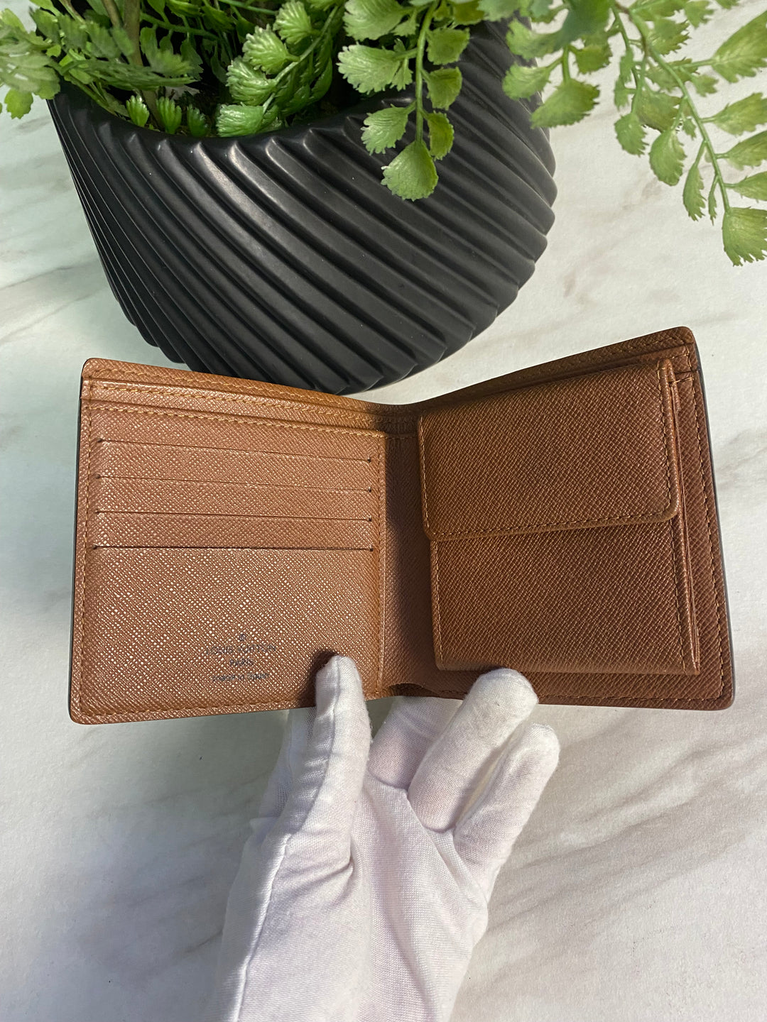 Louis Vuitton Monogram Billfold (8762)