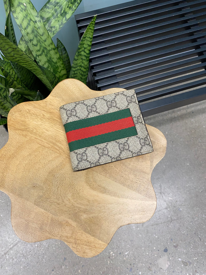 Gucci GG Supreme Sherry Line Billfold Wallet (1775)