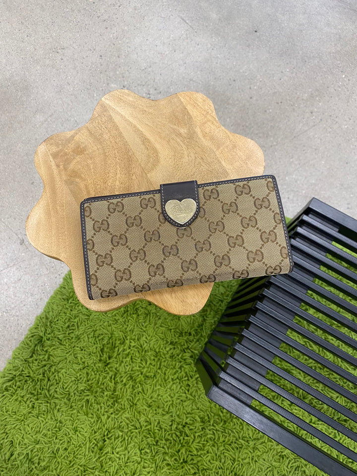 Gucci GG Canvas Heart Long Wallet (7608)